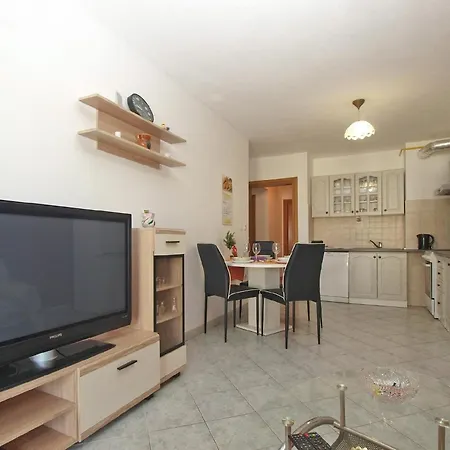 Apartment Fuer 4 Personen Ca 60 Qm In Pula, Istrien Istrische Riviera - B60150 *