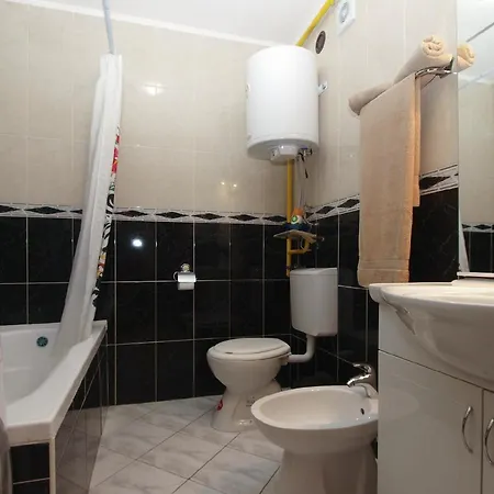 Apartment Fuer 4 Personen Ca 60 Qm In Pula, Istrien Istrische Riviera - B60150