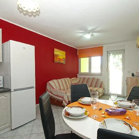 Fuer 4 Personen Ca 60 Qm In Pula, Istrien Istrische Riviera - B60150 * Pula